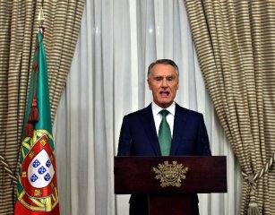 葡萄牙总统呼吁各政党寻求妥协以组建稳定的新政府