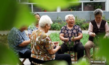新疆:2020年形成城市10分钟居家养老服务圈