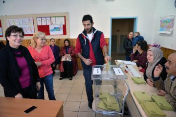 土耳其举行今年第二次议会选举