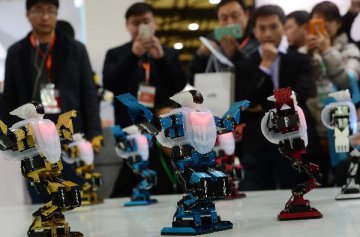 广东机器人拟年均增长25% 后年规模达600亿元