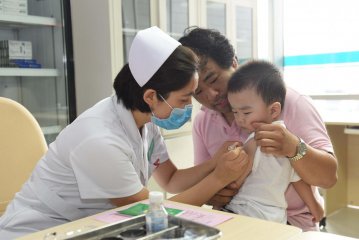 二孩新政促嬰兒護理市場將達176億 中國兒童護理卻又預虧