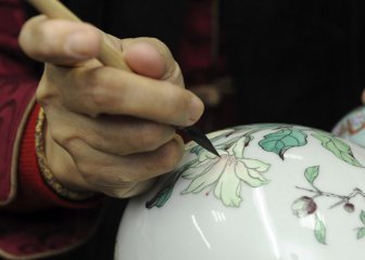 传承与发展中的京彩瓷