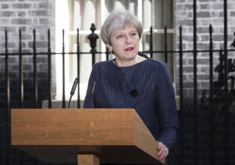英國大選出現“懸浮議會” 特蕾莎·梅面臨解職危機