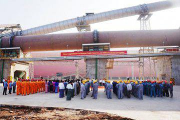 中緬合資緬最大水泥廠啟動新生產線