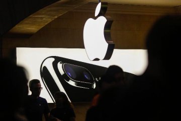 苹果市值跌掉1个腾讯 iPhone推出史上最大优惠