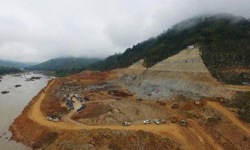＂一带一路＂上的＂七明珠＂--老挝南欧江水电站的绿色发展故事