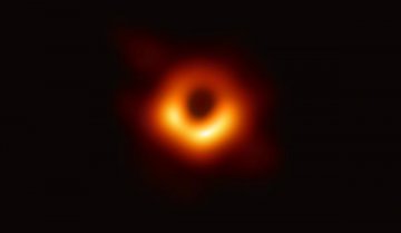 跨越5500万光年的曝光:原来你是这样的黑洞!