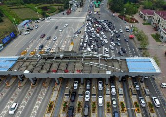 中國力爭2019年底前基本取消高速公路省界收費站