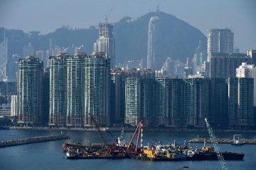邱騰華:香港經濟具有韌性且基礎穩健定能克服挑戰